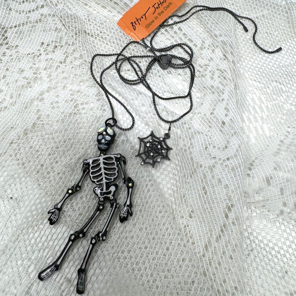 Betsey Johnson Glow In The Dark Skeleton & Spider Web Pendant Necklace - Picture 8 of 8